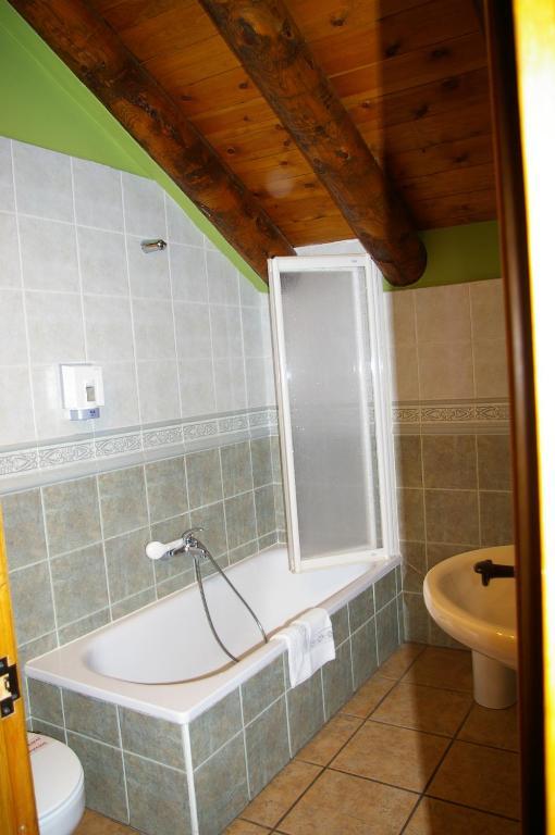 Hosteleria Santa Cruz Santa Cruz de la Serós Pokoj fotografie